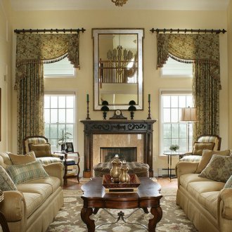 Дълбоки пастелни тонове във викторианска всекидневна