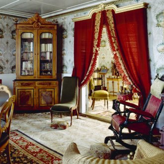 Тапети за всекидневна във викториански стил